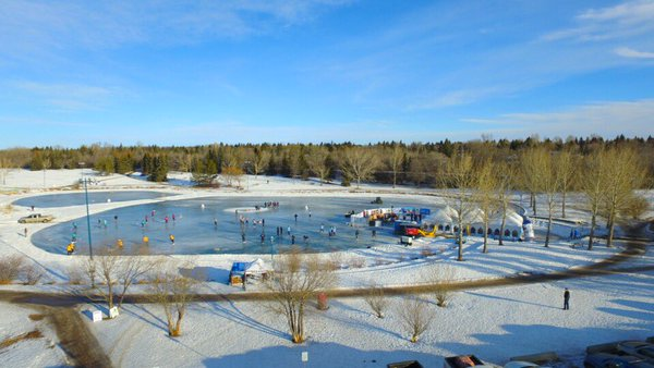 6th Annual Peace Hills/Central Social Hall Pond Hockey Championships